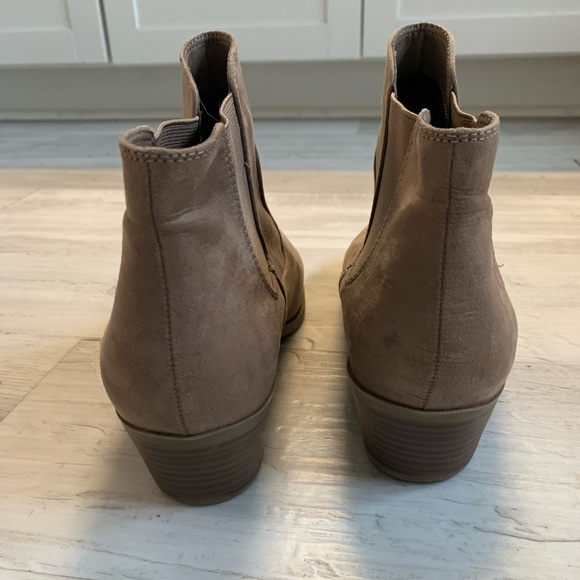 Arizona Tan Ankle Boots Size 11 - Picture 6 of 7